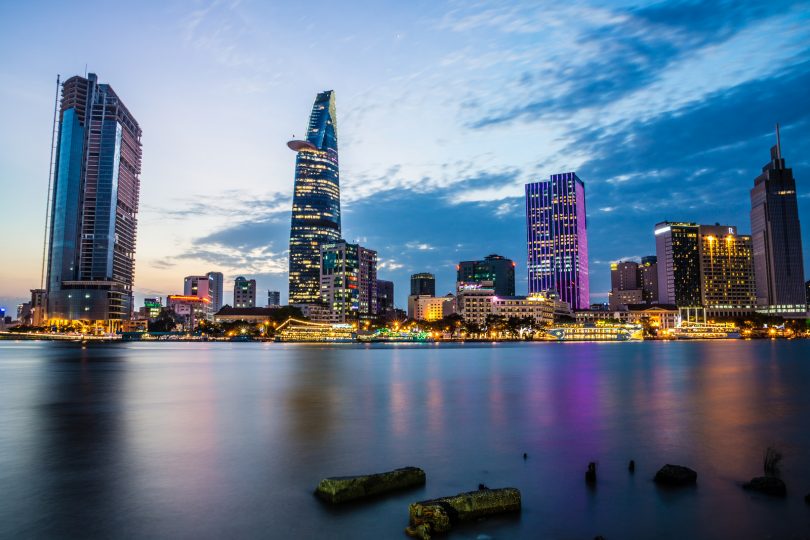 Dịch vụ chuyển phát nhanh từ Hồ Chí Minh đến các tỉnh giá rẻ, uy tín và chuyên nghiệp