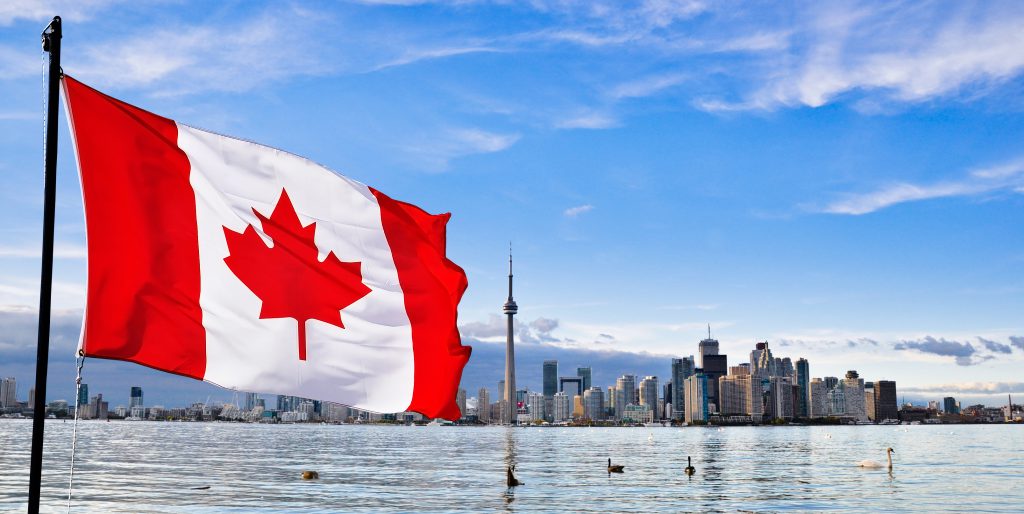 Gửi quà tặng giáng sinh năm mới đi Canada