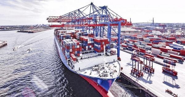 Cosco Shipping Ports mua lại cổ phần tại cảng Hamburg