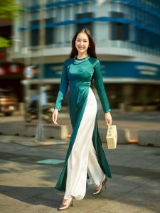 Dịch vụ vận chuyển áo dài đi Mỹ chỉ từ 3–5 ngày tại Jetstar Cargo